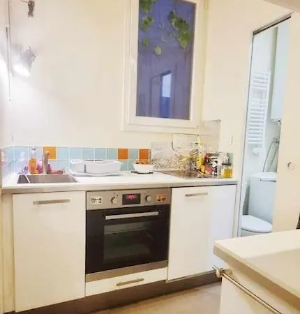 Quiet 30m2 Apt Just Steps From Notre-dame, Appartement Paris