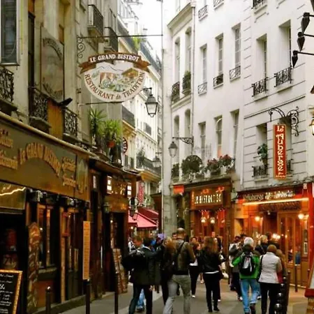 Quiet 30m2 Apt Just Steps From Notre-dame, * Paris